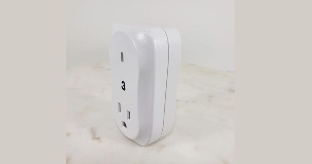 Intertek Smart Plug